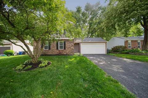 8249 Big Horn Ct, Powell, OH 43065