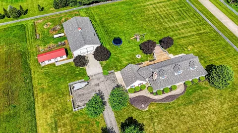 6685 Thomas Rd, Radnor, OH 43066