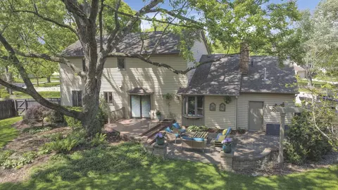 Exterior - 2411 Sovron Ct, Dublin, OH 43016 photo 8 of 12