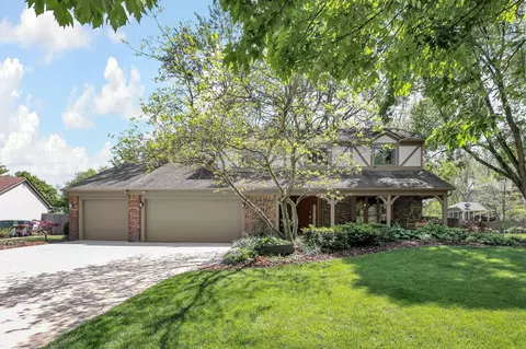 Exterior - 2411 Sovron Ct, Dublin, OH 43016 photo 5 of 12