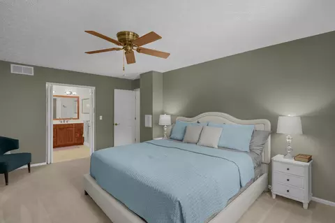 Bedroom - 2411 Sovron Ct, Dublin, OH 43016 photo 2 of 6