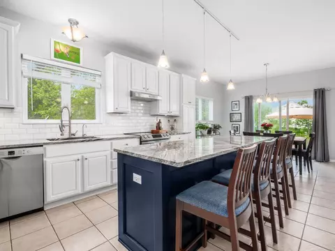 Kitchen - 6482 Ringsend Ct, Dublin, OH 43016 photo 3 of 4
