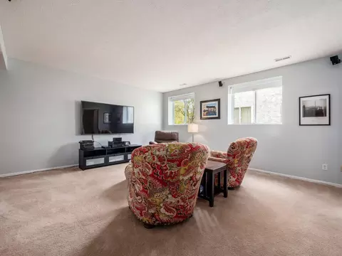 Living - 6482 Ringsend Ct, Dublin, OH 43016 photo 5 of 5