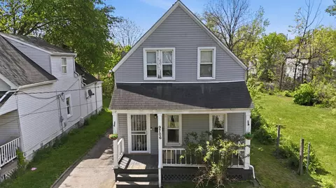 9706 Sophia Ave, Cleveland, OH 44104