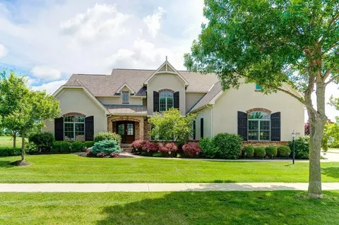 6884 Ballantrae Pl, Dublin, OH 43016