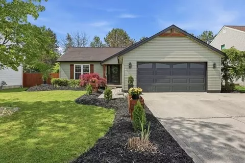 1555 Claudia Ln, Marysville, OH 43040