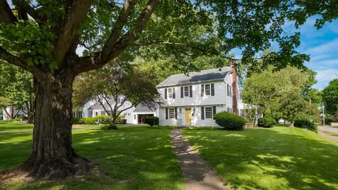88 N 33rd St, Newark, OH 43055