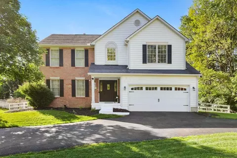 597 Washington St, Canal Winchester, OH 43110