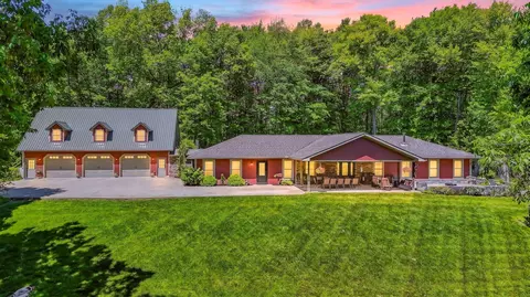 2198 Adelphia State Rd, Jackson, OH 45640
