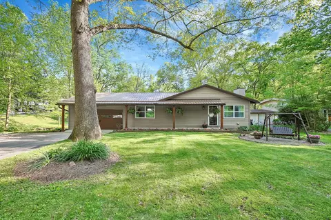 647 Cedar Run Rd NE, Newark, OH 43055