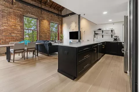 544 S Front St #316, Columbus, OH 43215