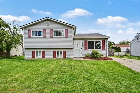 5888 Starcrest Dr, Galloway, OH 43119