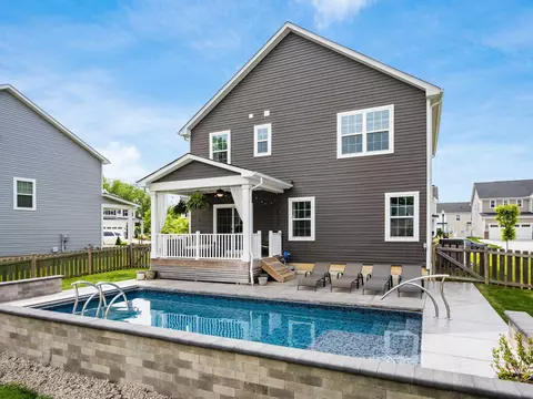 123 Steeplechase Ct, Delaware, OH 43015