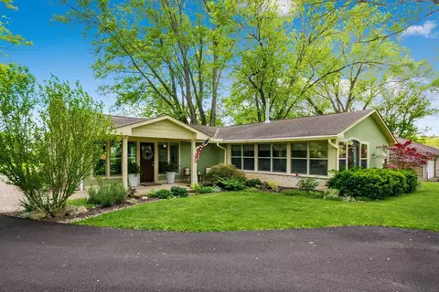 218 Shanahan Rd, Lewis Center, OH 43035