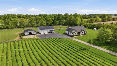 9850 Harriott Rd, Marysville, OH 43040