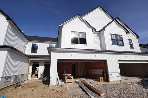 5680 Dutch Ln, Powell, OH 43065