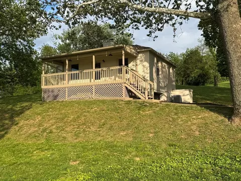 1036 Clinton Rd, Chillicothe, OH 45601