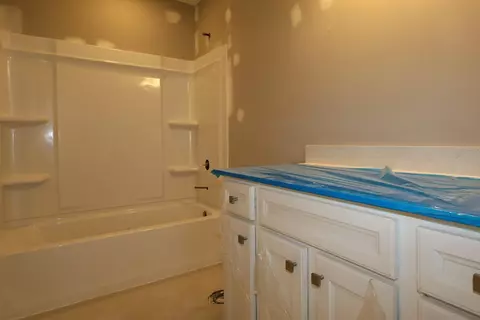 Bath - 5684 Dutch Ln, Powell, OH 43065 photo 1 of 1