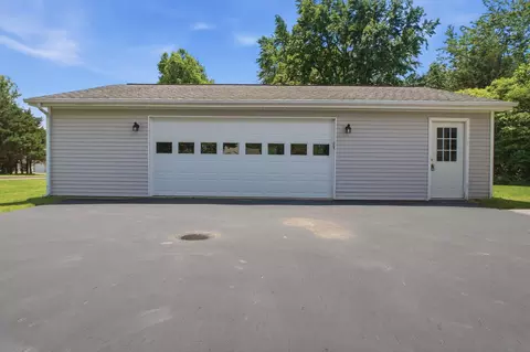 618 E State St, Georgetown, OH 45121 photo 3