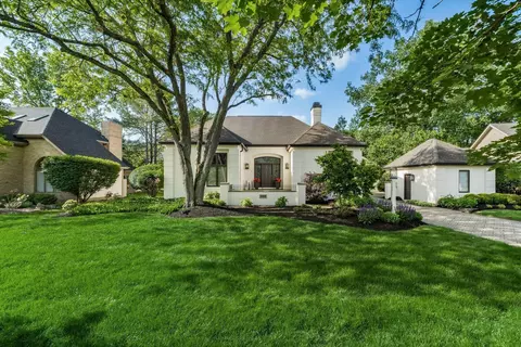 209 Deer Meadow Dr, Gahanna, OH 43230