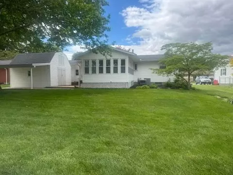 119 Dennison St, Hebron, OH 43025