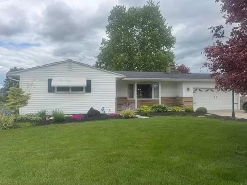 119 Dennison St, Hebron, OH 43025