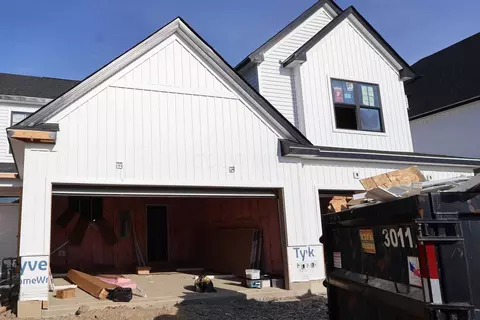 5688 Dutch Ln, Powell, OH 43065