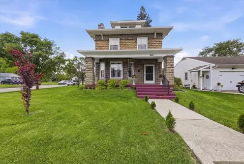 805 Briar Ave, Washington Court House, OH 43160