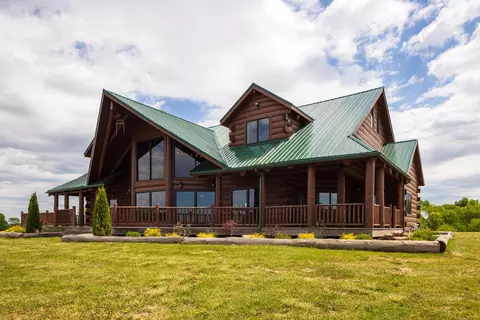 42545 Mattox Rd, Albany, OH 45710