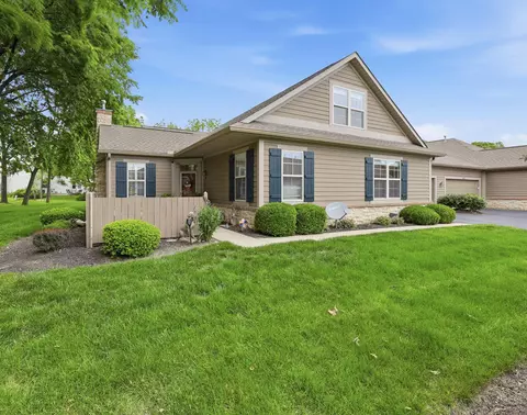 4361 Bridgeside Pl #20, New Albany, OH 43054