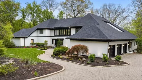254 W Wayne Ave, Wooster, OH 44691