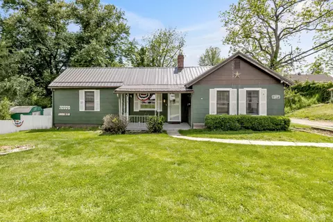 365 Ballard Ave, Newark, OH 43055
