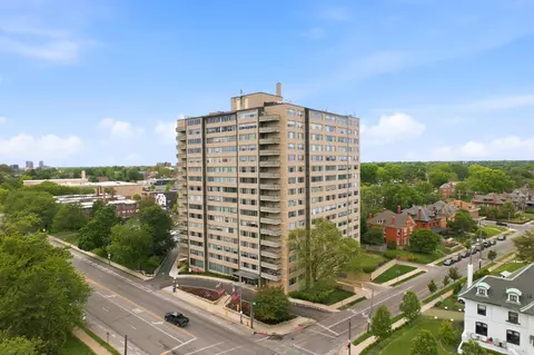 1620 E Broad St #402, Columbus, OH 43203