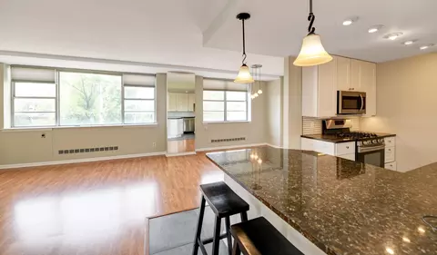 1620 E Broad St #402, Columbus, OH 43203