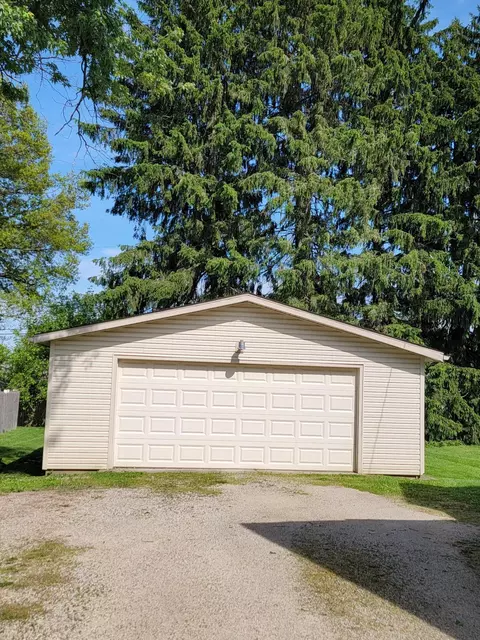 28 S 33rd St, Newark, OH 43055
