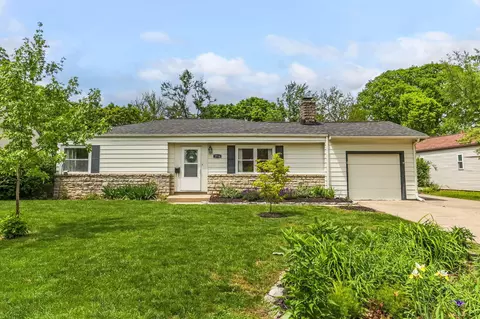 2734 Wellesley Rd, Columbus, OH 43209