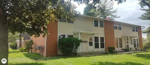 5459 Rockwood Ct #R24, Columbus, OH 43229