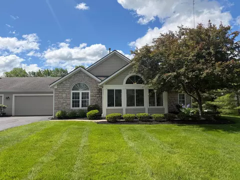 6382 Mission Hills Pl, Westerville, OH 43082