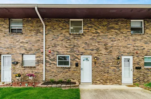 1308 Woodbrook Ln #D, Columbus, OH 43223