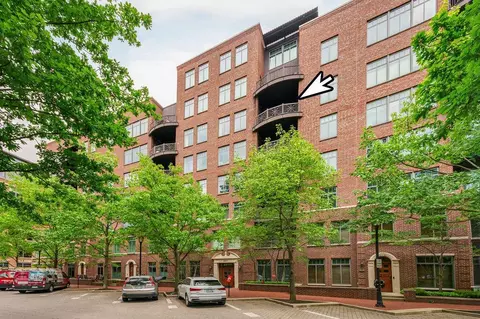 250 Daniel Burnham Sq #606, Columbus, OH 43215