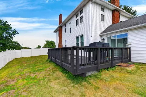 Exterior - 26 High St, Jackson, OH 45640 photo 7 of 8