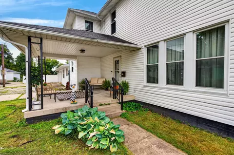 Exterior - 26 High St, Jackson, OH 45640 photo 3 of 8