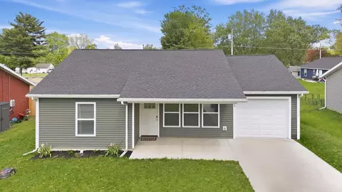 1184 Dillon Rd, Mansfield, OH 44906