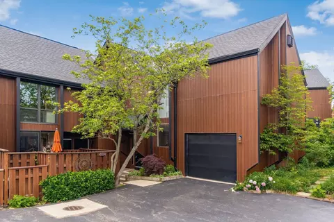 4816 Crazy Horse Ln #4, Westerville, OH 43081