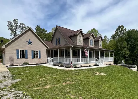 279 Poes Run Rd, Londonderry, OH 45647