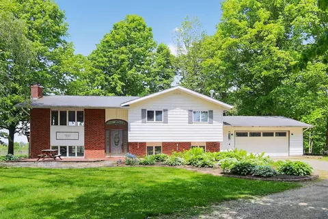 23783 Caves Rd, Gambier, OH 43022