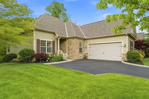 386 Slate Crossing Dr, Delaware, OH 43015