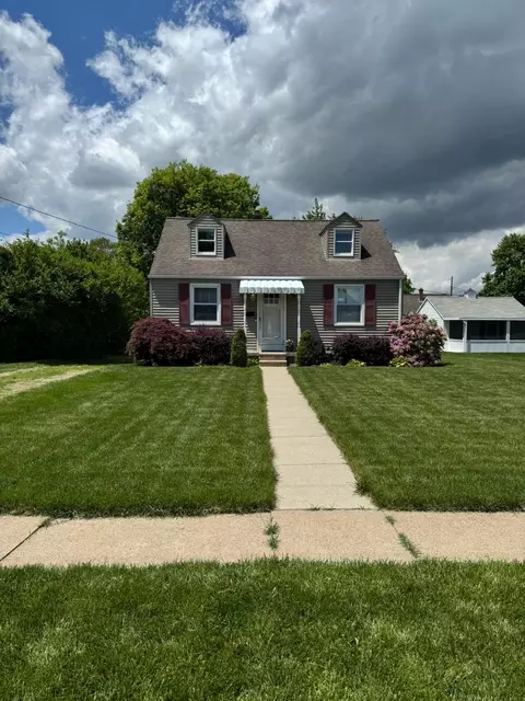97 S 34th St, Newark, OH 43055