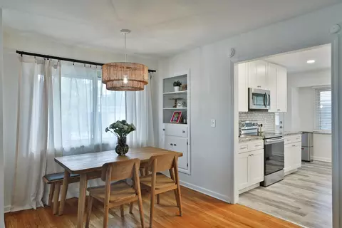 Dining - 268 Pingree Dr, Worthington, OH 43085 photo 2 of 2