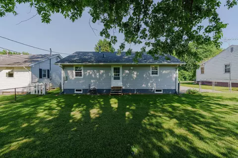Exterior - 375 Kingston Pike, Circleville, OH 43113 photo 7 of 8